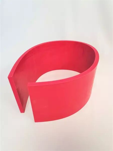 Bavette latrale droite pour Autolaveuse RCM GIGA 802