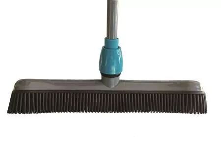 Balai coiffeur caoutchouc avec manche télescopique 130cm