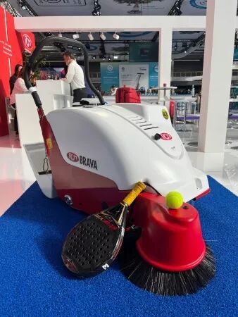 Balayeuse RCM BRAVA 800 ET ACE