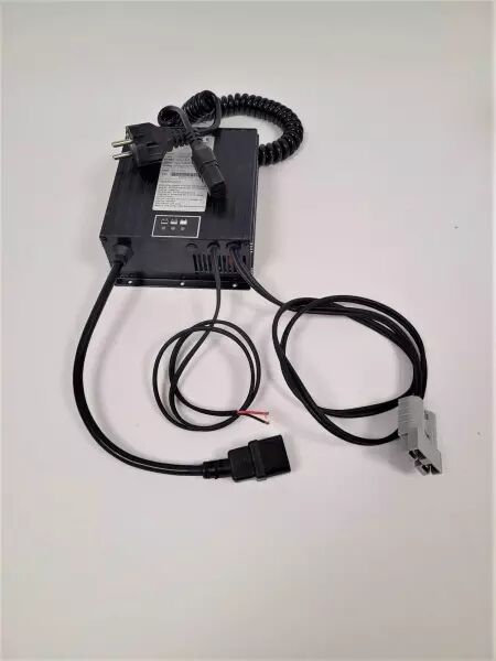 Chargeur batterie pour balayeuse RCM ALFA